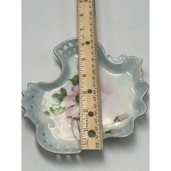 Hand Painted Reticulated Porcelain Trinket Dresser Jewelry Dish Signed Date 1961 - Picture 6 of 8